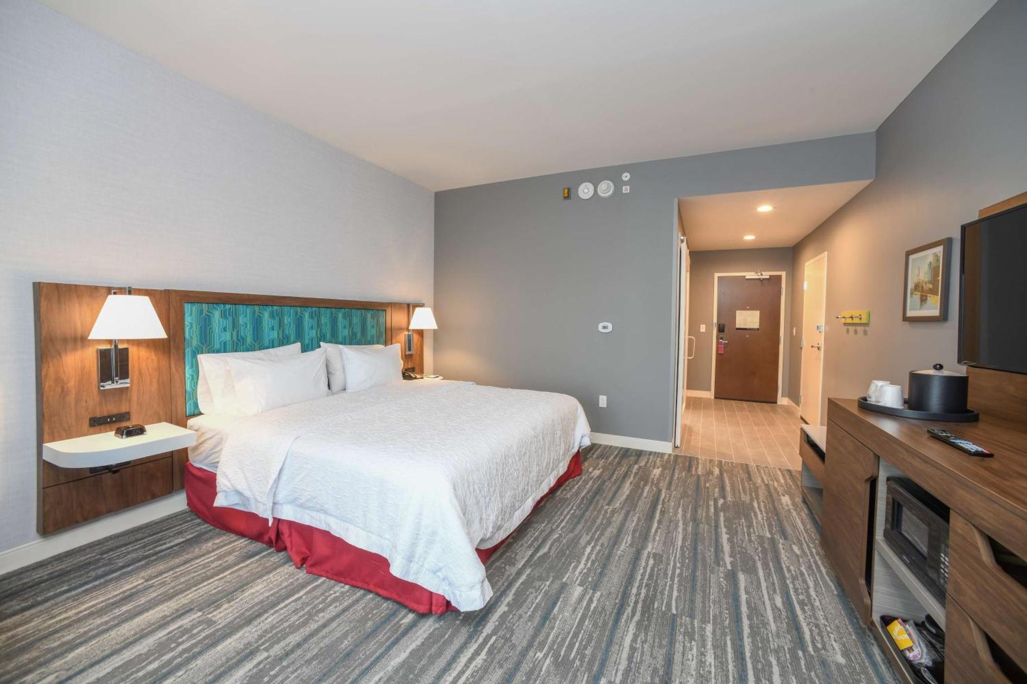 Hampton Inn & Suites Cincinnati Liberty Township Уэст-Честер Экстерьер фото