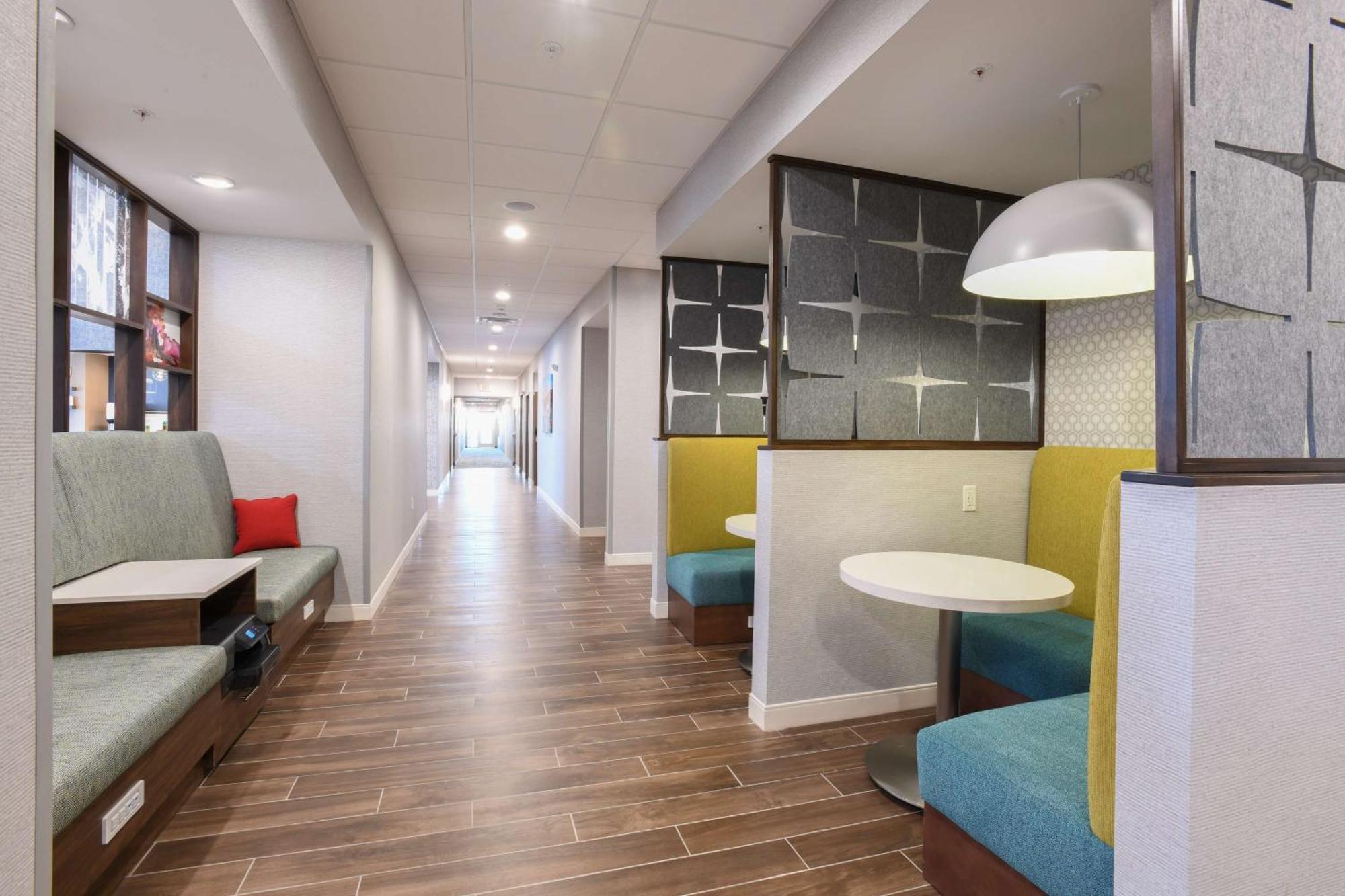Hampton Inn & Suites Cincinnati Liberty Township Уэст-Честер Экстерьер фото