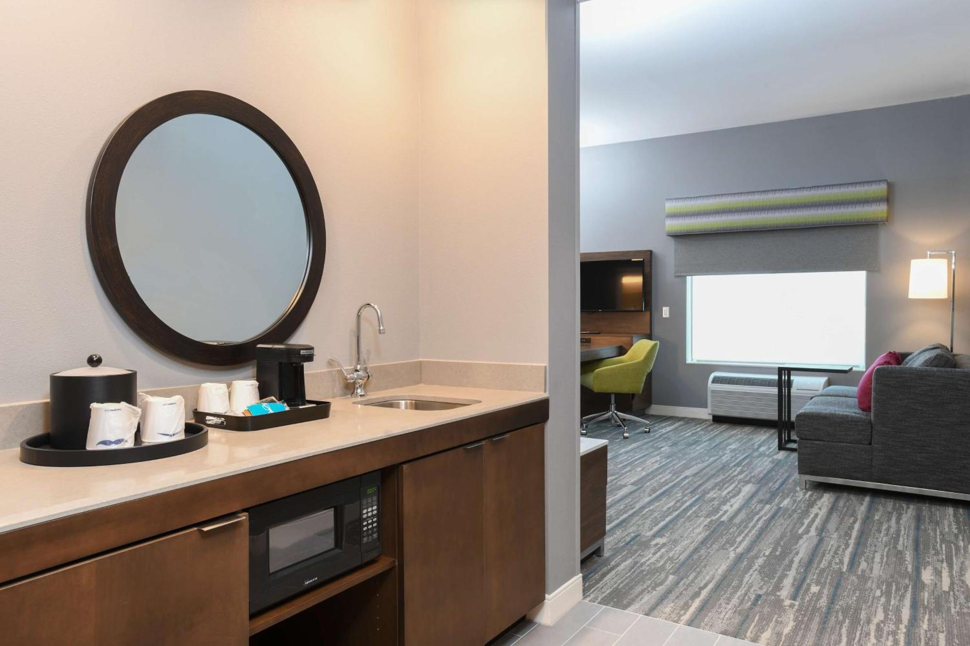 Hampton Inn & Suites Cincinnati Liberty Township Уэст-Честер Экстерьер фото