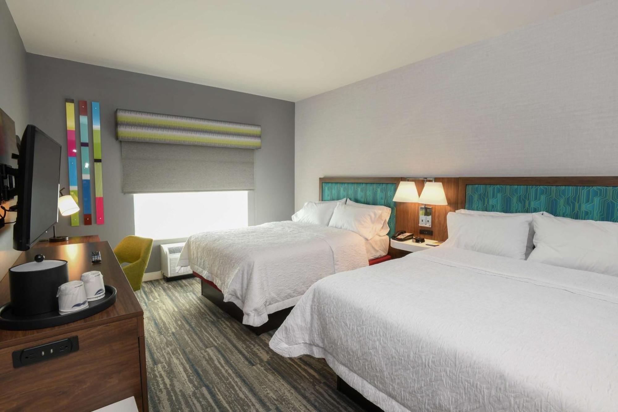 Hampton Inn & Suites Cincinnati Liberty Township Уэст-Честер Экстерьер фото