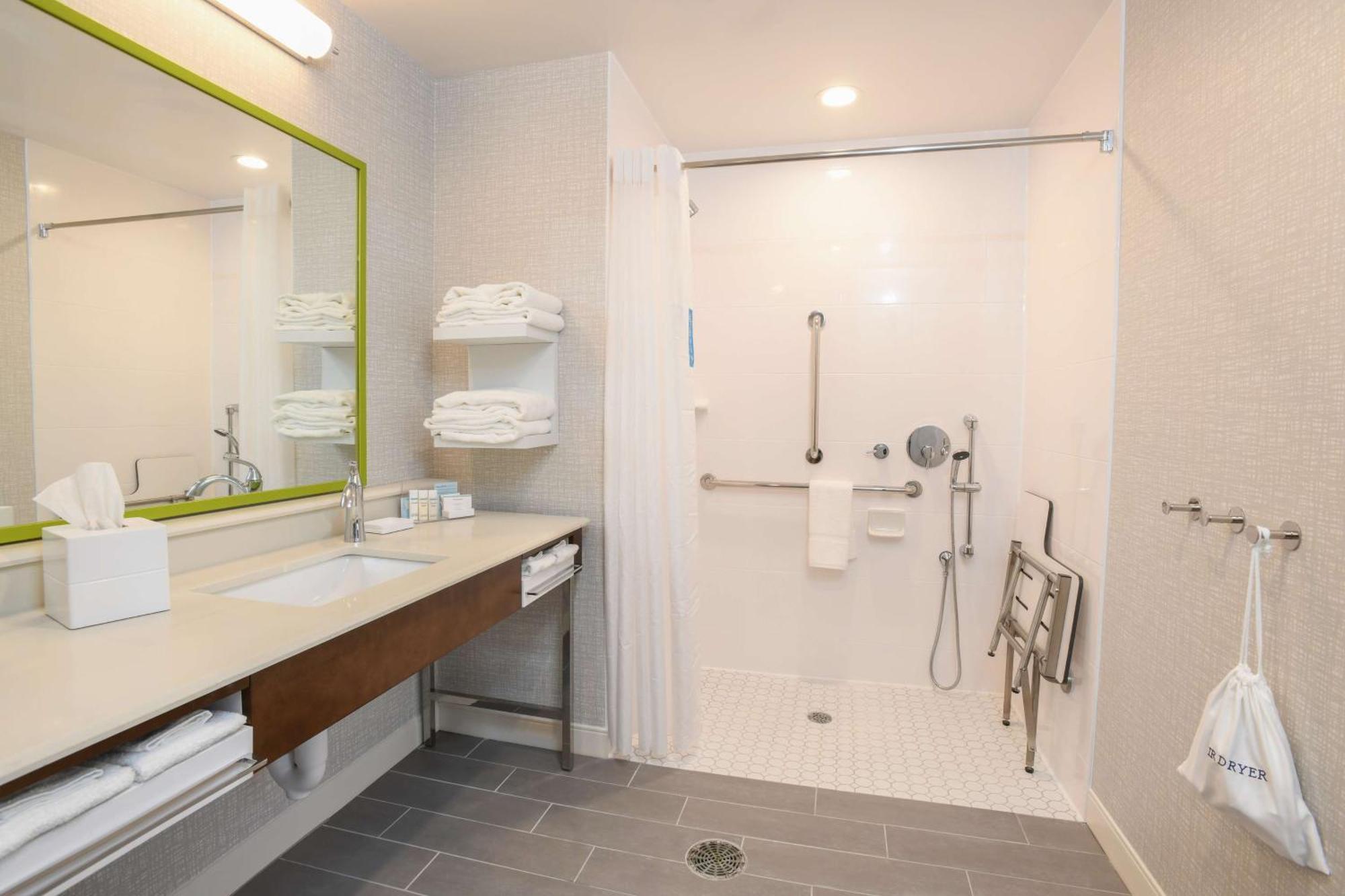 Hampton Inn & Suites Cincinnati Liberty Township Уэст-Честер Экстерьер фото