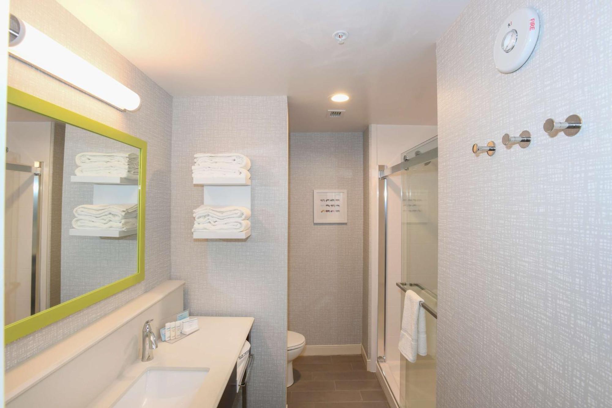Hampton Inn & Suites Cincinnati Liberty Township Уэст-Честер Экстерьер фото