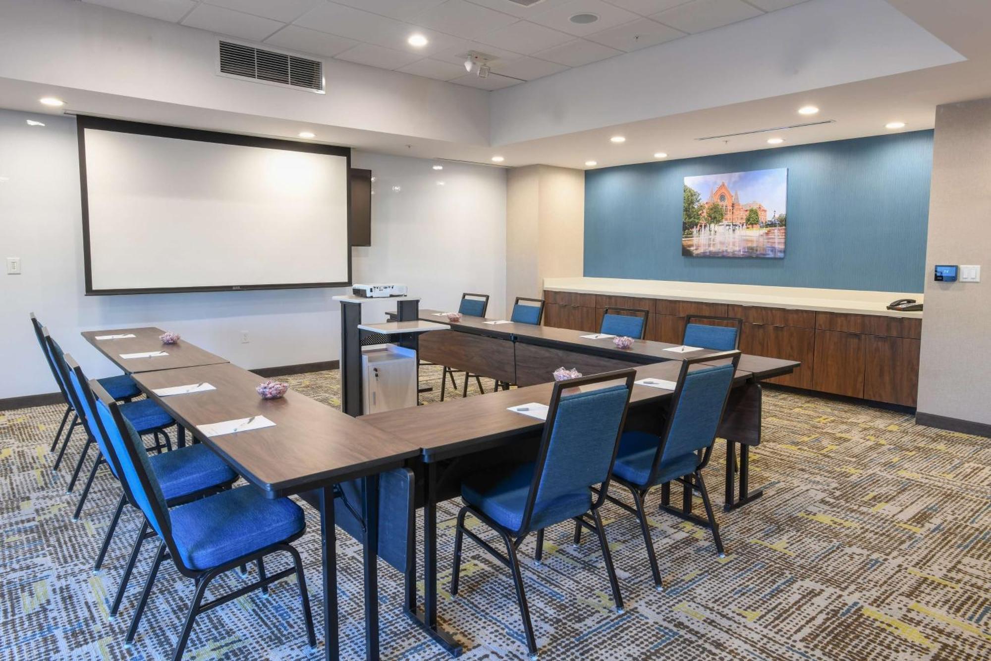 Hampton Inn & Suites Cincinnati Liberty Township Уэст-Честер Экстерьер фото
