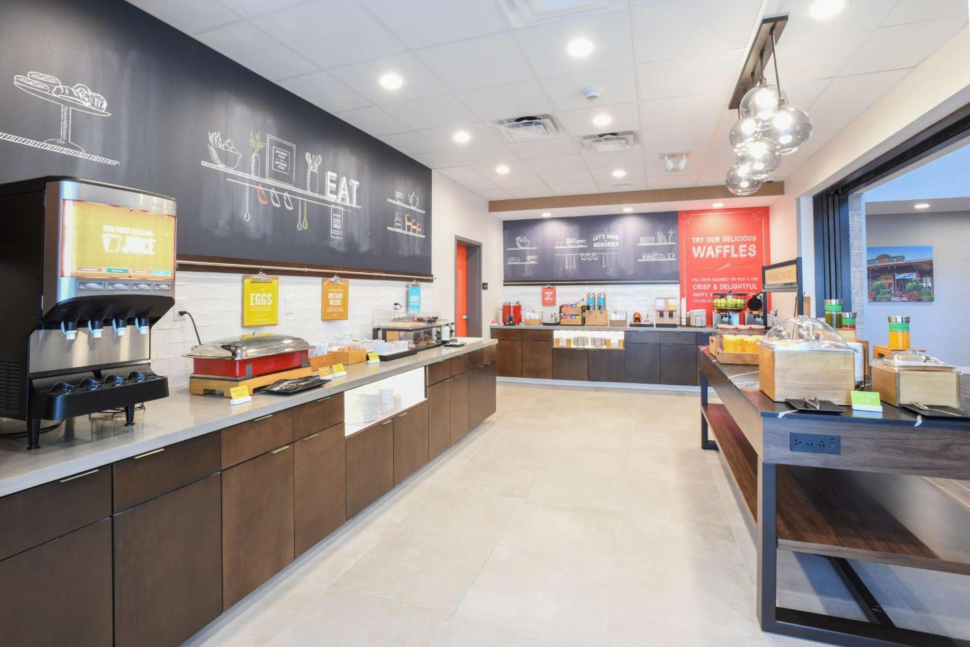 Hampton Inn & Suites Cincinnati Liberty Township Уэст-Честер Экстерьер фото