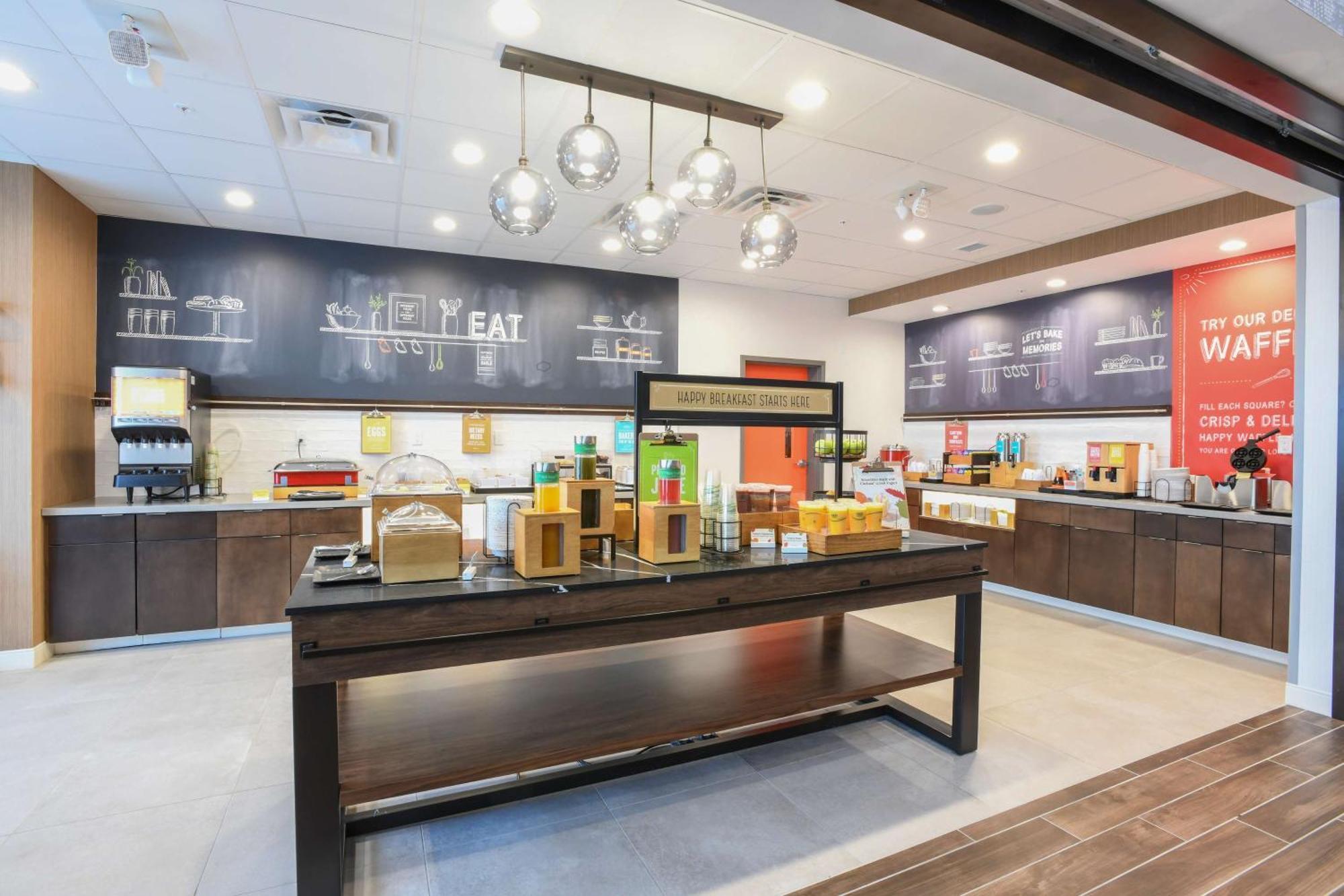 Hampton Inn & Suites Cincinnati Liberty Township Уэст-Честер Экстерьер фото