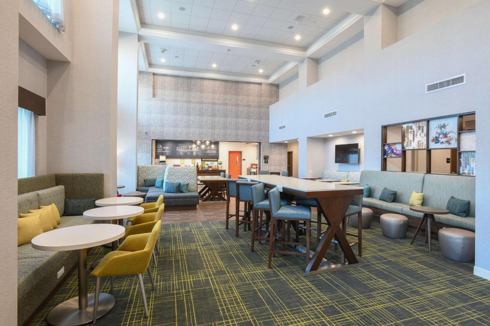 Hampton Inn & Suites Cincinnati Liberty Township Уэст-Честер Экстерьер фото